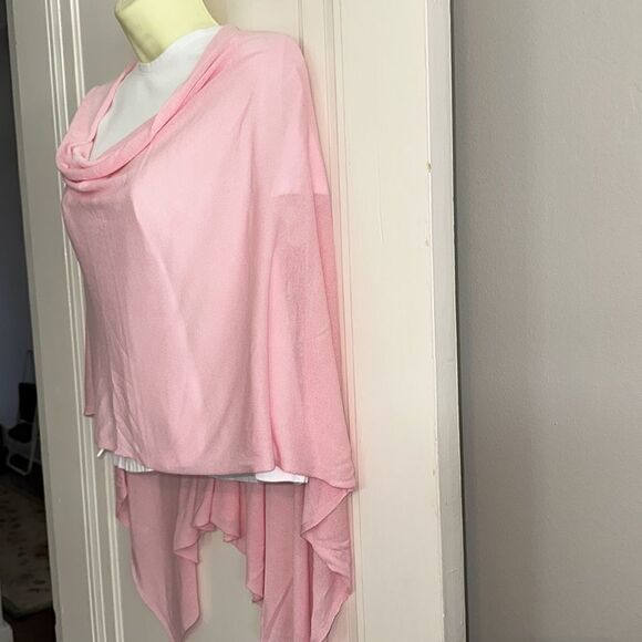 Kerisma pink viscose/tencel/modal knit shawl/wrap with hole for head - Picture 3 of 8
